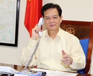 Vietnamese, Japanese Prime Ministers hold phone talks - ảnh 1